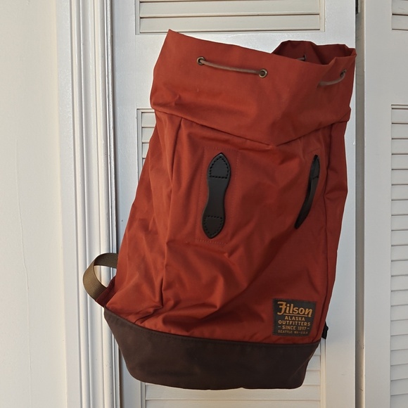 Filson Daypack - Rusted Red - Picture 2 of 7